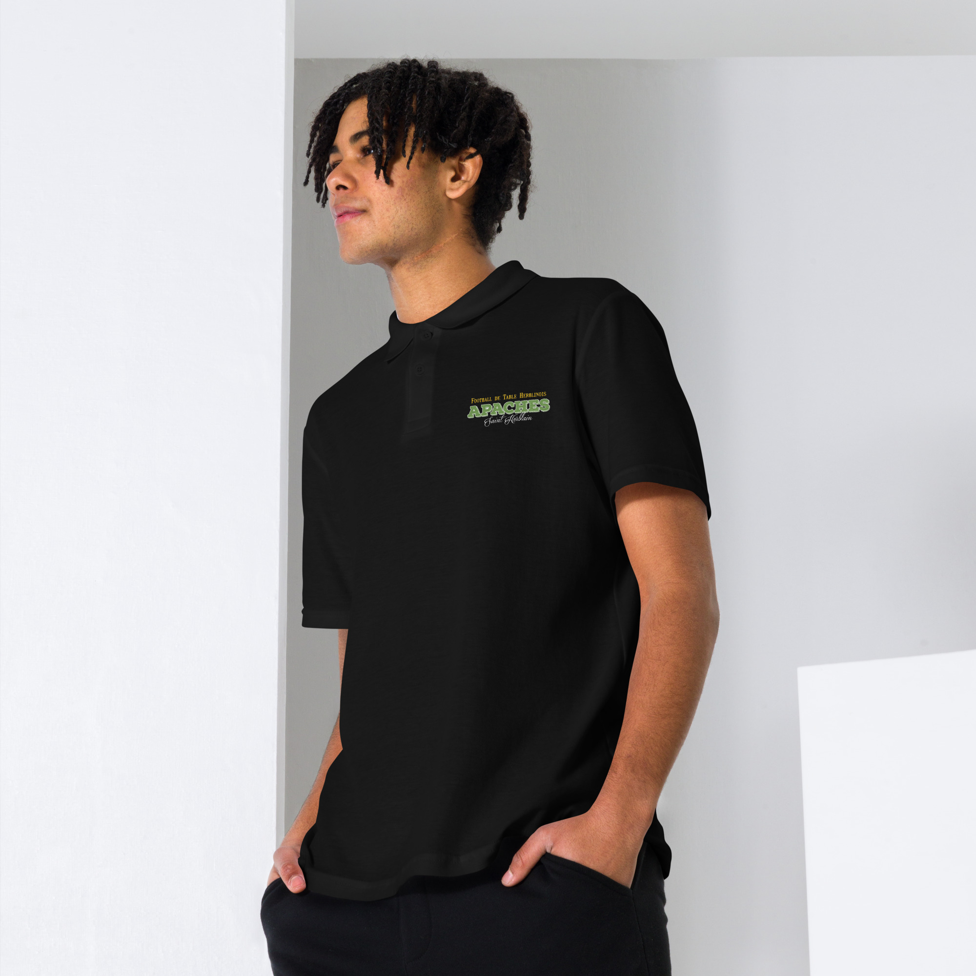 Polo piqué noir, brodé – Image 2